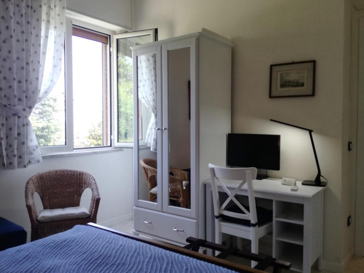 Le Rondini Bed and Breakfast Neapel Exteriör bild